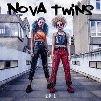 Thelma and Louise Nova Twins