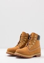 TIMBERLAND 6IN PREMIUM BOOT BOTKI BRĄZOWE SZNUROWANE 37,5 14CA Timberland