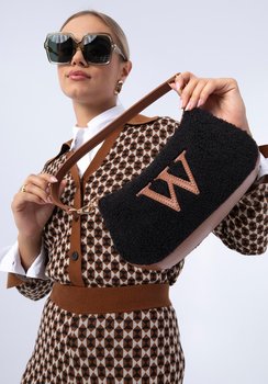 Torebka bagietka ze sztucznym futerkiem mała czarno-brązowa - WITTCHEN