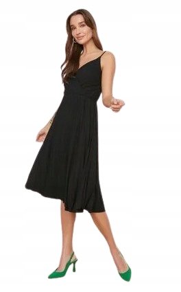Trendyol TRENDYOL CZARNA SUKIENKA MIDI NA RAMIĄCZKACH ROZKLOSZOWANA 44 5AA