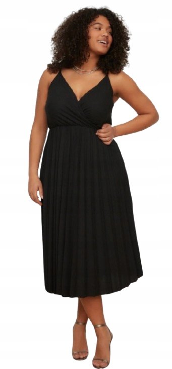 Trendyol TRENDYOL CZARNA SUKIENKA PLISOWANA NA RAMIĄCZKACH PLUS SIZE 44 5BA