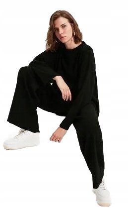 Trendyol TRENDYOL CZARNY KOMPLET DAMSKI SWETER I SPODNIE S 5BA