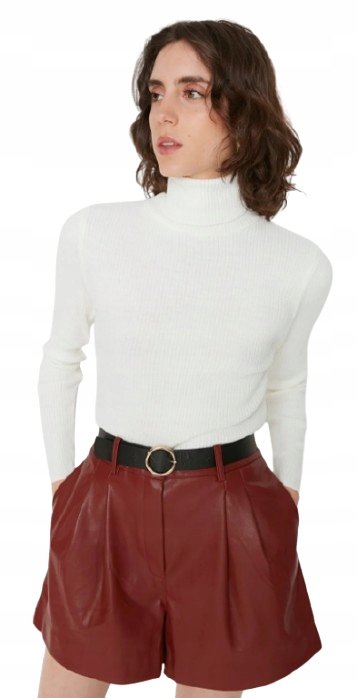 Trendyol TRENDYOL ECRU DOPASOWANY SWETER Z GOLFEM Z ŻEBROWANIEM M 5AA