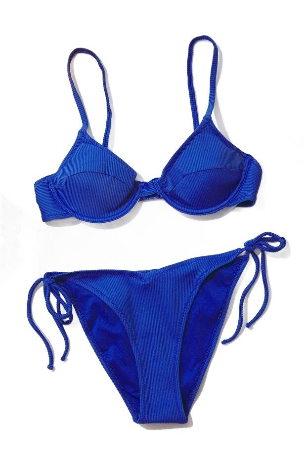 Trendyol TRENDYOL GÓRA OD BIKINI NIEBIESKA Z GŁADKĄ FAKTURĄ Z FISZBINAMI 36 5EA*