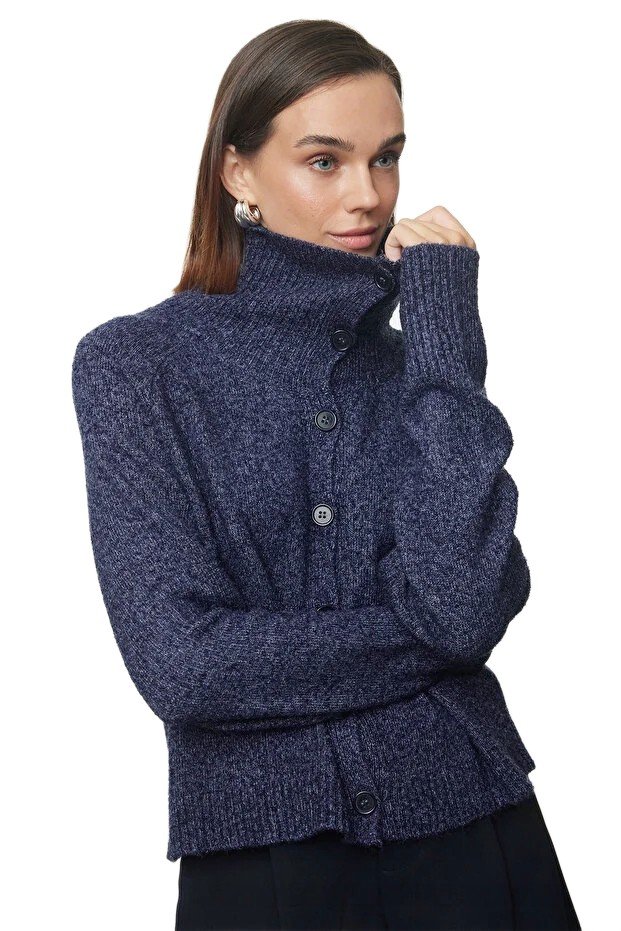 Inny producent TRENDYOL GRANATOWY SWETER ROZPINANY Z GOLFEM I GUZIKAMI M 5EA*