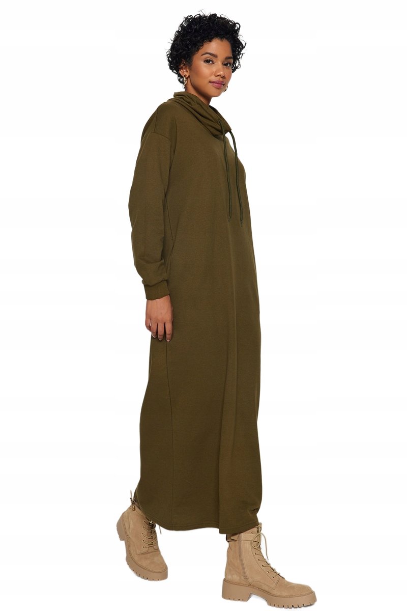 Trendyol TRENDYOL KHAKI PROSTA SUKIENKA Z DŁUGIM RĘKAWEM Z GOLFEM 42 6BA