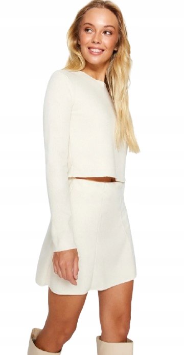 Trendyol TRENDYOL KREMOWA BLUZKA Z DŁUGIM RĘKAWEM I GŁADKIM WYKOŃCZENIEM 40 5BA