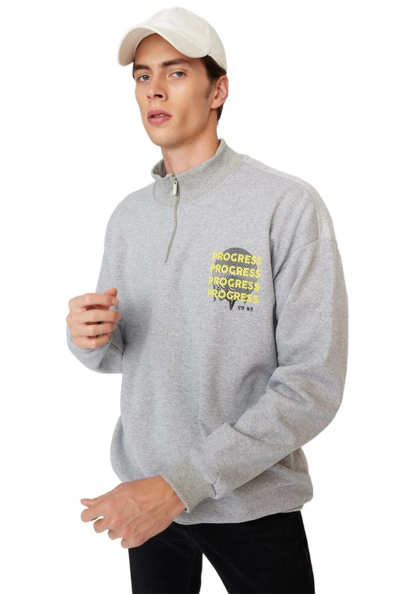 Trendyol TRENDYOL MAN BLUZA MĘSKA SZARA MELANŻ Z PÓŁGOLFEM I NADRUKIEM L 5DA