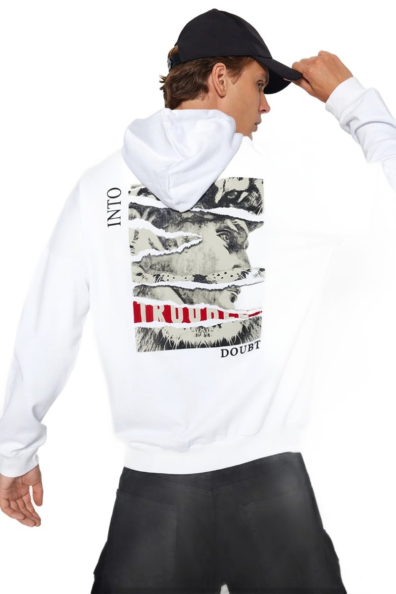 Trendyol TRENDYOL MAN BLUZA MĘSKA Z KAPTUREM BIAŁA Z NADRUKIEM NA PLECACH XL 5DA