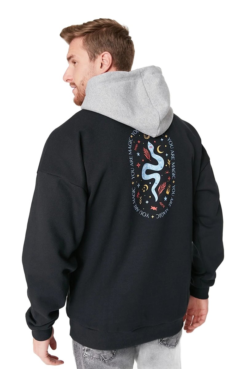 Trendyol TRENDYOL MAN BLUZA MĘSKA Z KAPTUREM CZARNA Z NADRUKIEM NA PLECACH XL 5DA