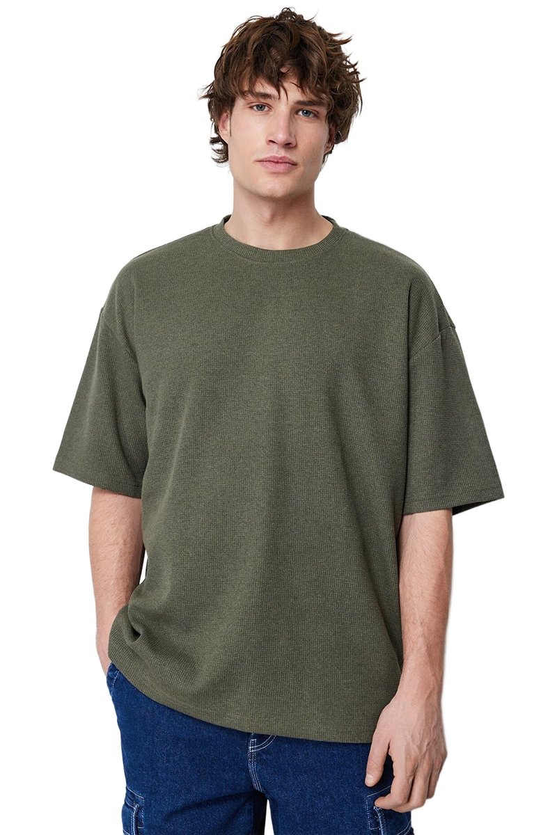 Trendyol TRENDYOL MAN MĘSKI T-SHIRT Z OKRĄGŁYM DEKOLTEM W KOLORZE ZIELONYM S 5DA
