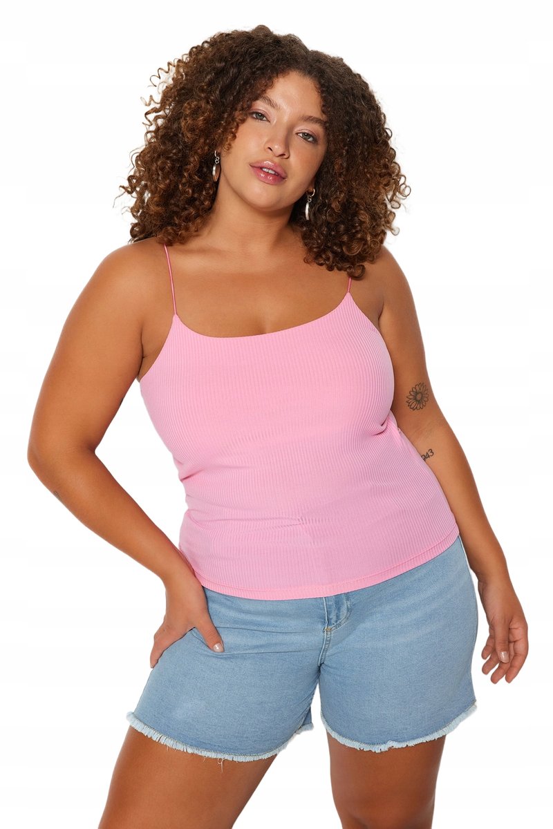 Trendyol TRENDYOL RÓŻOWY TOP NA RAMIĄCZKACH Z PRĄŻKOWANEJ DZIANINY PLUS SIZE 44 6BA