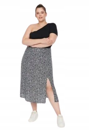 Trendyol TRENDYOL SPÓDNICA MIDI ROZKLOSZOWANA W CZARNO BIAŁE KROPKI PLUS SIZE 42 5BA
