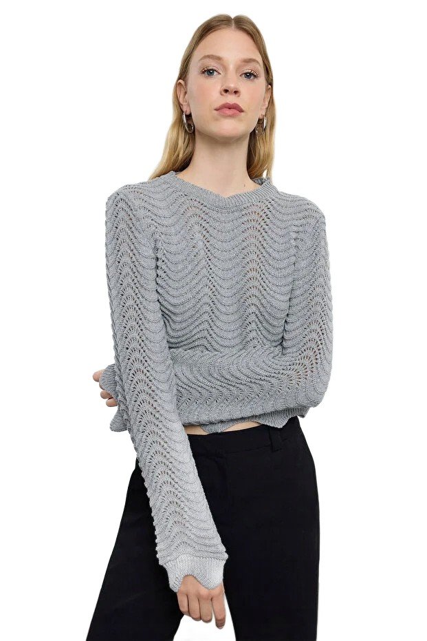 Inny producent TRENDYOL SWETER DAMSKI SZARY AŻUROWY Z DŁUGIM RĘKAWEM S 5EA*