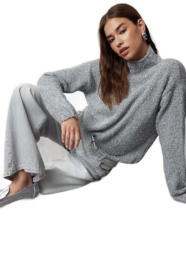 Inny producent TRENDYOL SWETER DAMSKI SZARY Z MARSZCZENIAMI GOLF S 5EA*