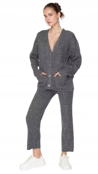 Trendyol TRENDYOL SZARY SWETER I SPODNIE Z PRĄŻKOWANEJ DZIANINY KOMPLET 38 5BA