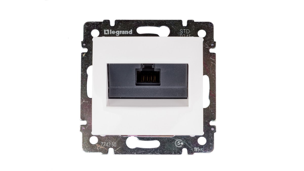 VALENA Gniazdo komputerowe biały 1xRJ45 5e UTP 774230 - Legrand | Sklep ...