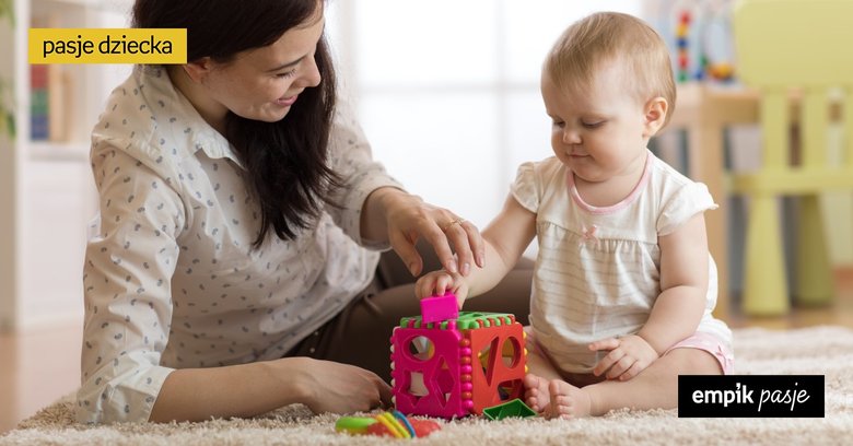 W co się bawić z maluchem w domu? 10 pomysłów na zabawy z rocznym dzieckiem