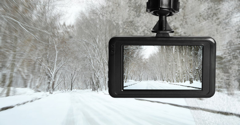 Wideorejestrator na zimę – co powinniśmy wiedzieć przed zakupem?
