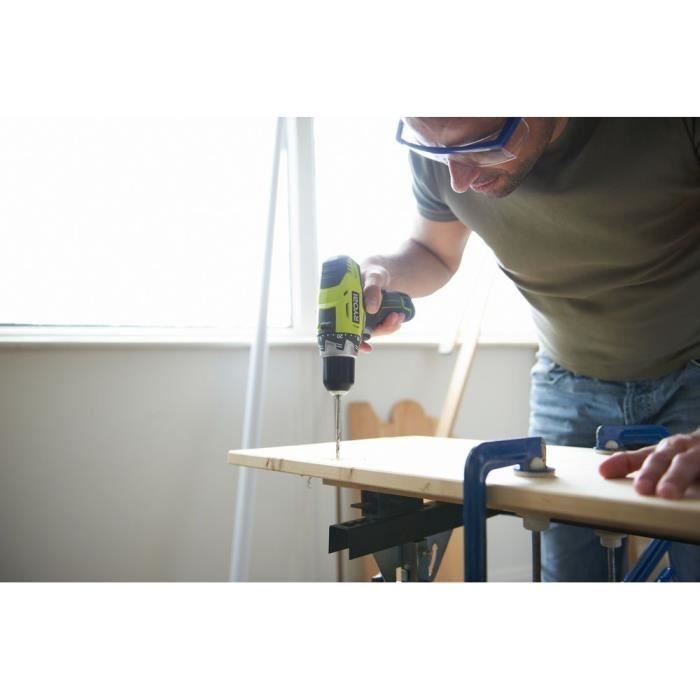 Wiertarka RYOBI 12V + 2 akumulatory 2.0 Ah + ladowarka + torba do przenoszenia RCD1201-220S