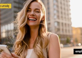 Włosy blond – jakie są odcienie, komu pasują, jak o nie dbać? Poradnik dla włosomaniaków