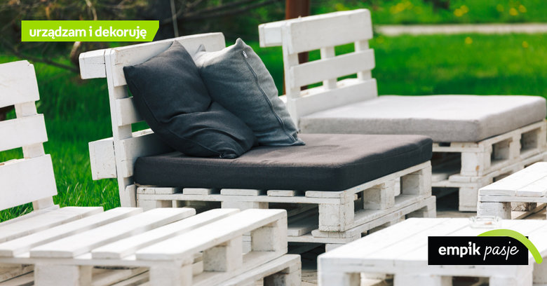 Wybieramy poduszki na meble z palet – propozycje poduszek ogrodowych na palety