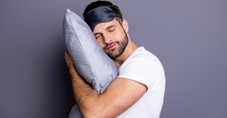 Zadbaj o zdrowy sen i wybierz dobrą poduszkę do spania!