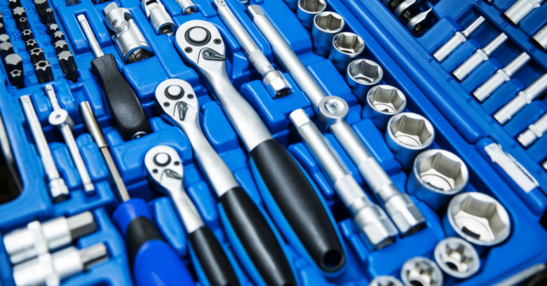 Zestaw narzędzi – polecane zestawy narzędzi w walizce. Podpowiadamy, co wybrać