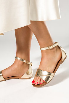 Złote sandały błyszczące płaskie damskie z zakrytą piętą pasek wokół kostki Casu K24X10-G-42 - Casu