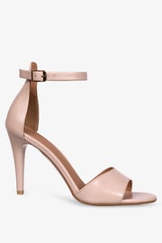 Beżowe sandały szpilki z zakrytą piętą pasek wokół kostki POLSKA