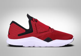 Jordan store relentless red