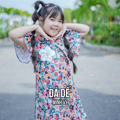 Đá Dế Bé Minh Vy
