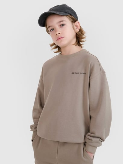 4F Bluza dresowa nierozpinana bez kaptura chłopięca 4FJWSS25TSWSM1713-83S Brązowy Roz. 122 4F