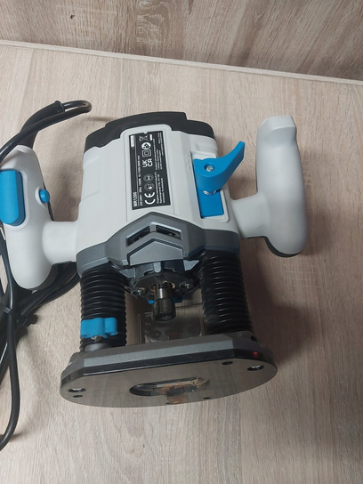 Macallister Router Guide MACALLISTER ROUTER FREZARKA GÓRNOWRZECIONOWA MACALLISTER 1200W MR1200 ...