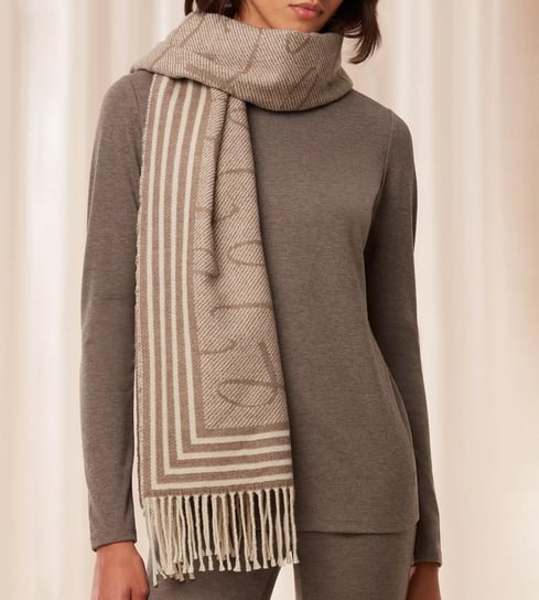 Accessories Blanket Scarf 1 Triumph