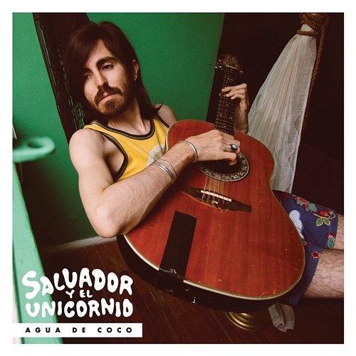 Agua De Coco Salvador Y El Unicornio