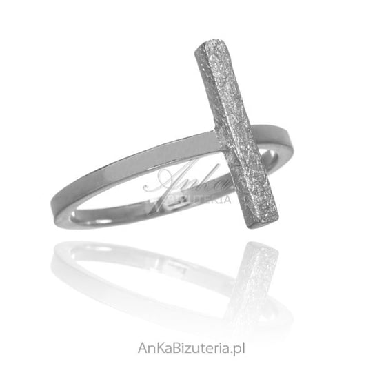 AnKa Biżuteria, Pierścionek srebrny z satynową pałeczką AnKa Biżuteria