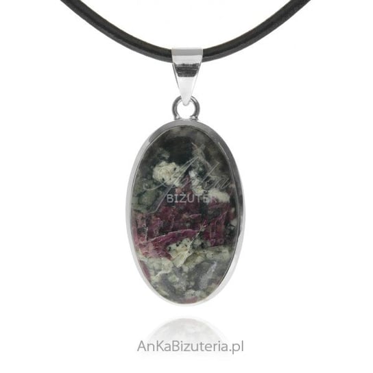 AnKa Biżuteria, Srebrna zawieszka z naturalnym kamieniem Eudialyte U AnKa Biżuteria