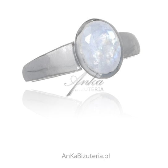 AnKa Biżuteria, Srebrny pierścionek z kamieniem księżycowym z owalny AnKa Biżuteria
