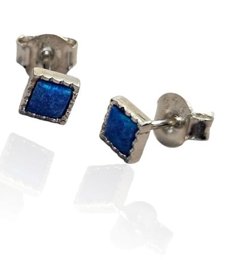 AnKa Biżuteria, Subtelne kolczyki srebrne z ozdobną ramką z niebiesk AnKa Biżuteria