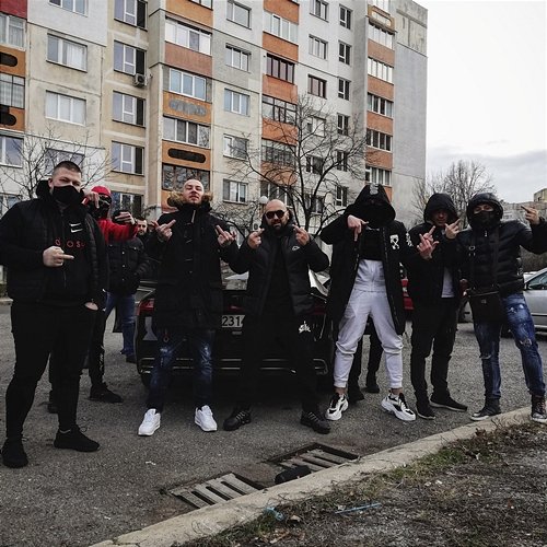 Az Sam Gotov Milioni, Fyre