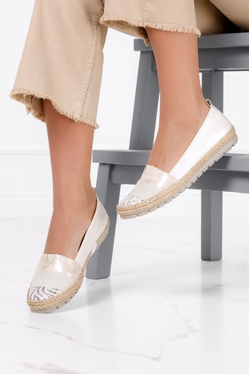 Beżowe półbuty Maciejka espadryle z gumką slip on POLSKA SKÓRA 05336-04-00-5-37 MACIEJKA