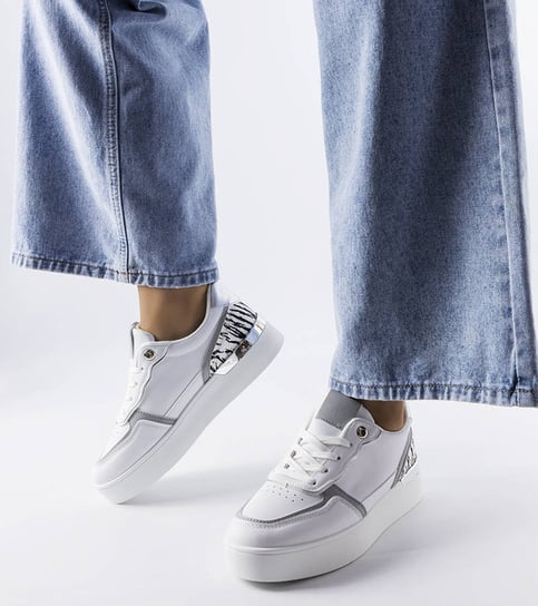 Białe sneakersy na platformie Tooele-41 Inna marka