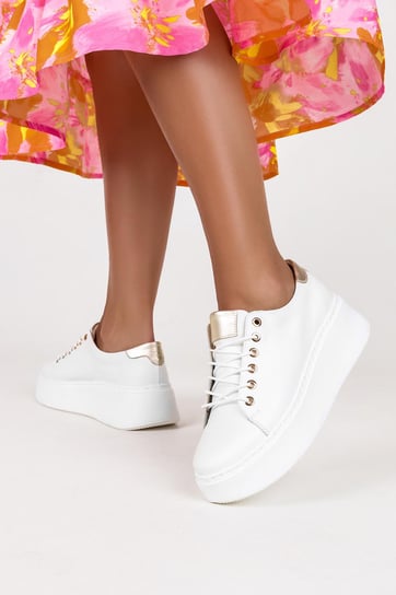 Białe sneakersy skórzane damskie buty sportowe sznurowane na platformie PRODUKT POLSKI Casu 2290-39 Casu