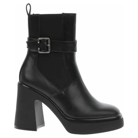 Black Tamaris