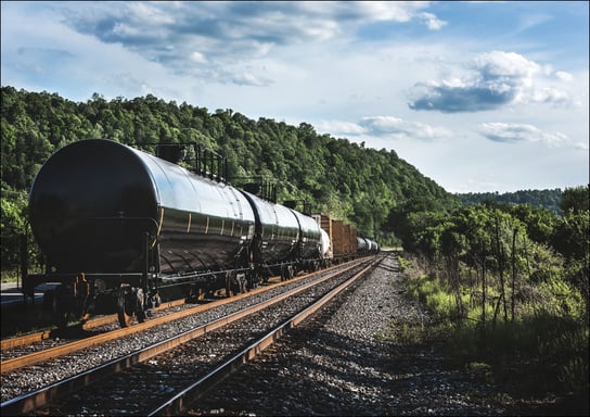 Black freight train on the railroad running across the United States., Carol Highsmith - plakat 40x30 cm Galeria Plakatu