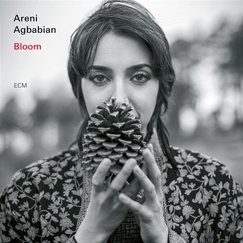 Bloom Areni Agbabian, Nicolas Stocker