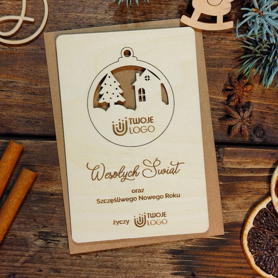 Bombka z zimowym domkiem - drewniana grawerowana kartka świąteczna z logo Inna marka