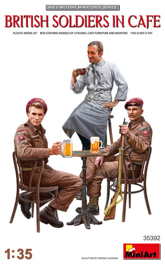 British Soldiers In Cafe 1:35 Miniart 35392 MiniArt