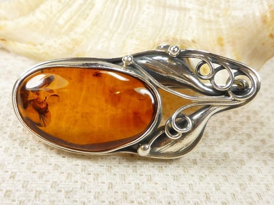 Broszka srebrna z bursztynem, handmade 410-160 AMBERGRAND